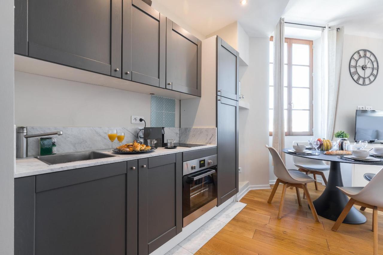 شقة Gorgeous 1 Bdr With Gardens View In The Old Town نيس المظهر الخارجي الصورة